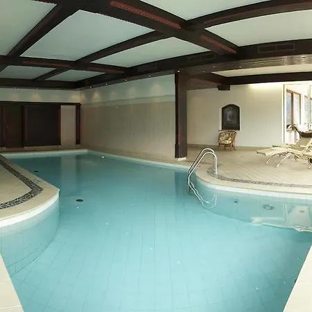 Fliesserhof فليس