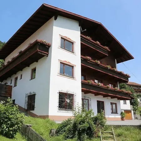 Fliesserhof 3*